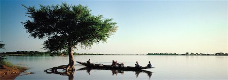 simsearch:700-00328464,k - People on Boat, River Niger, Mali Foto de stock - Con derechos protegidos, Código: 700-01185710