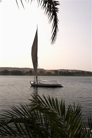 simsearch:6119-09085422,k - Felucca on the Nile River, Aswan, Egypt Fotografie stock - Rights-Managed, Codice: 700-01182736