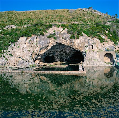 sperlonga italy - Grotto at Tiberius's Villa, Sperlonga, Italy Stock Photo - Rights-Managed, Code: 700-01183594