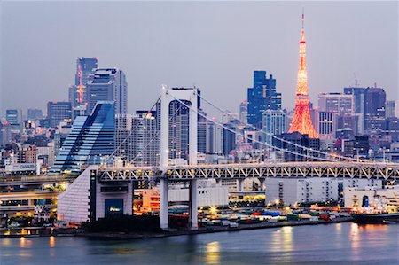 simsearch:700-01248019,k - Skyline de Tokyo au crépuscule, Tokyo, Japon Photographie de stock - Rights-Managed, Code: 700-01195784