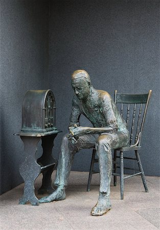 photo of people sit listening to radio - The Fireside Chat, Franklin Delano Roosevelt Memorial, Washington, DC, USA Stock Photo - Rights-Managed, Code: 700-01195888