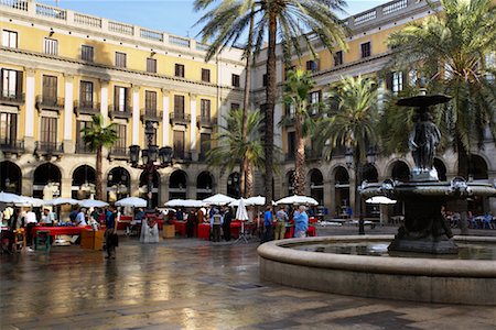 shopping spain images - Sunday Market, Placa Reial, Barcelona, Spain Stock Photo - Rights-Managed, Code: 700-01196239