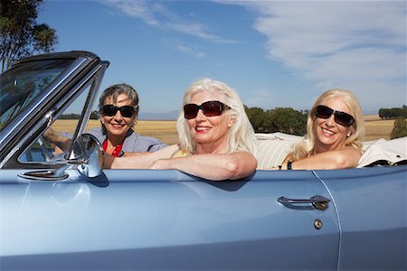 Femmes sur Road Trip Photographie de stock - Rights-Managed, Code: 700-01199957