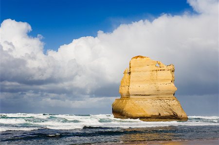 simsearch:862-07909361,k - Les douze apôtres, le Parc National de Port Campbell, Great Ocean Road, Victoria, Australie Photographie de stock - Rights-Managed, Code: 700-01200111