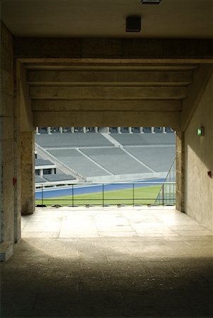 empty bleachers - Entrée, stade olympique, Berlin, Allemagne Photographie de stock - Rights-Managed, Code: 700-01200230