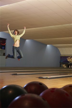 simsearch:600-01248822,k - Woman at Bowling Alley Stock Photo - Rights-Managed, Code: 700-01223413