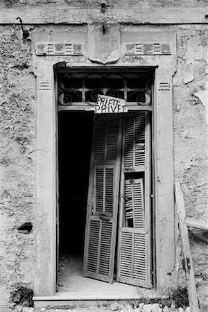 Broken Down Door, Custom Office between France and Italy Stock Photo - Rights-Managed, Code: 700-01235044