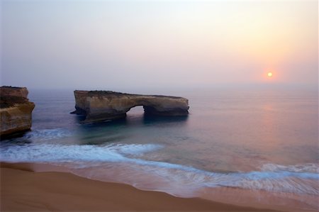 London Bridge, Great Ocean Road, Victoria, Australia Foto de stock - Con derechos protegidos, Código: 700-01236420