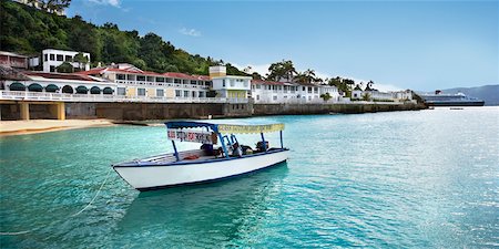 simsearch:700-01236711,k - Boat, Doctor's Cave Beach, Montego Bay, Jamaica Foto de stock - Con derechos protegidos, Código: 700-01236706