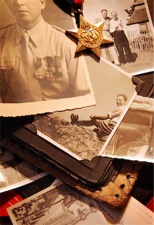 scrapbook - Old Photos and Mementos Fotografie stock - Rights-Managed, Codice: 700-01236817