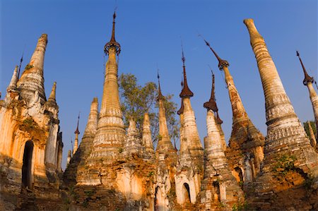 simsearch:700-01248558,k - Shwe Inn Thein Stupas, Indein, Myanmar Stock Photo - Rights-Managed, Code: 700-01248524