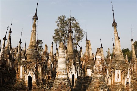 simsearch:700-03685876,k - Shwe Inn Thein Stupas, Indein, Myanmar Photographie de stock - Rights-Managed, Code: 700-01248525