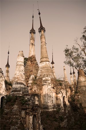simsearch:700-01248558,k - Shwe Inn Thein Stupas, Indein, Myanmar Stock Photo - Rights-Managed, Code: 700-01248523