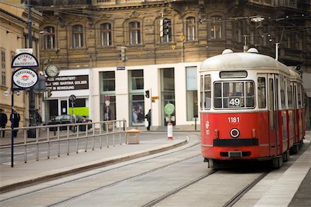 straßenbahnschiene - Straßenbahn, Burggasse, Wien, Österreich Stockbilder - Lizenzpflichtiges, Bildnummer: 700-01249142