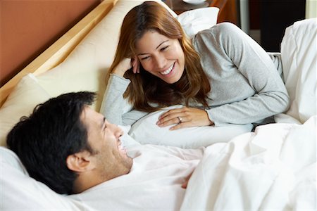 simsearch:700-01276189,k - Couple in Bed Stock Photo - Rights-Managed, Code: 700-01276154