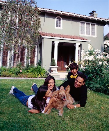 simsearch:700-00197072,k - Family with Dog Stock Photo - Rights-Managed, Code: 700-01295930