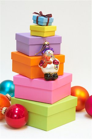simsearch:600-05947680,k - Décorations et cadeaux de Noël Photographie de stock - Rights-Managed, Code: 700-01296216