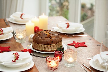 simsearch:700-06532022,k - Place Setting for Christmas Dinner Stock Photo - Rights-Managed, Code: 700-01296225