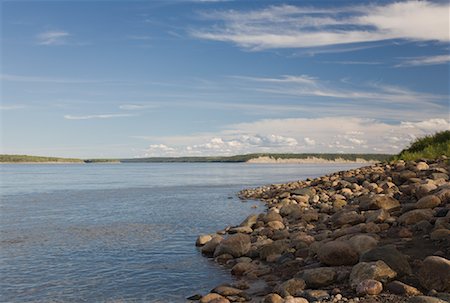 schienenkreuzung - Mackenzie River, Fort Simpson, Nordwest-Territorien, Kanada Stockbilder - Lizenzpflichtiges, Bildnummer: 700-01296475