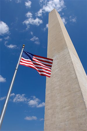 simsearch:700-06892634,k - Washington Monument et le drapeau américain, Washington DC, USA Photographie de stock - Rights-Managed, Code: 700-01374686