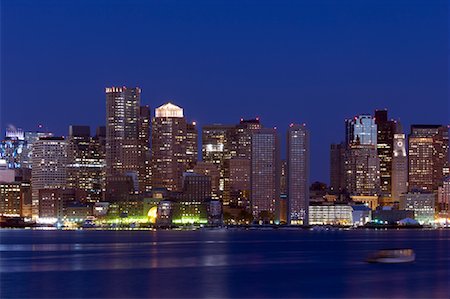 simsearch:700-01374720,k - Boston Skyline at Night, Massachusetts, USA Foto de stock - Con derechos protegidos, Código: 700-01374718