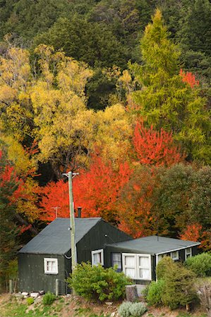 Cottage in Arthur's Pass, New Zealand Stock Photo - Rights-Managed, Code: 700-01464037