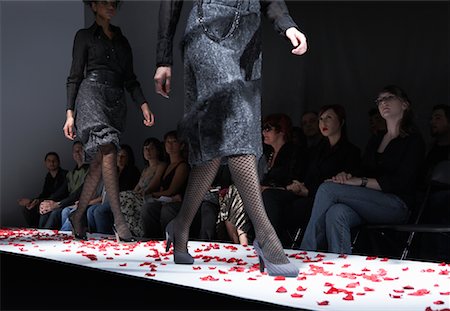fashion show lighting runway - Défilé de mode Photographie de stock - Rights-Managed, Code: 700-01464122