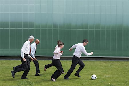 Business People Playing Soccer Foto de stock - Con derechos protegidos, Código: 700-01464182