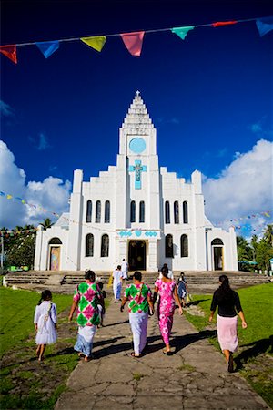 simsearch:700-01519484,k - People Walking to the Mother's Day Service at Church, Mulivai, Upolu, Samoa Foto de stock - Con derechos protegidos, Código: 700-01519483