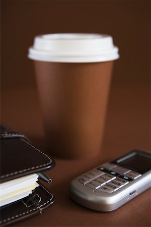 Appointment Book, Cell Phone and Take Out Coffee Foto de stock - Con derechos protegidos, Código: 700-01539013