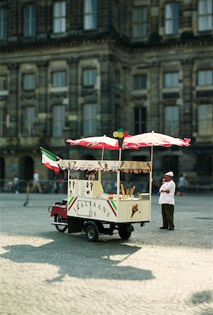 dam square - Street Vendor in Dam Square, Amsterdam, Netherlands Foto de stock - Con derechos protegidos, Código: 700-01585728