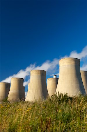 Tours de refroidissement et de centrale électrique à charbon Photographie de stock - Rights-Managed, Code: 700-01586077