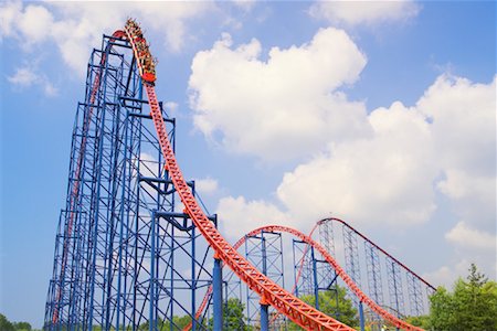 Tour de montagnes russes en acier, 6 Flags Darien Lake parc d'attractions, Darien Center, New York, Etats-Unis Photographie de stock - Rights-Managed, Code: 700-01587284