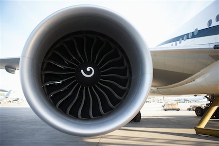 front view aircraft - Airplane Engine Stock Photo - Rights-Managed, Code: 700-01595800