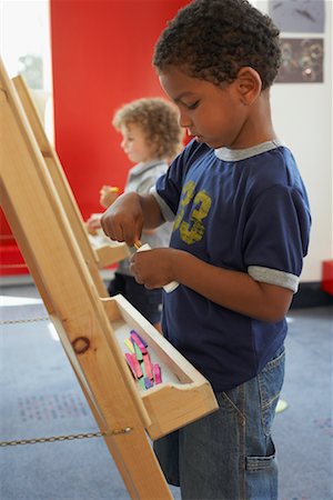 Peinture dans la garderie des enfants Photographie de stock - Rights-Managed, Code: 700-01593794