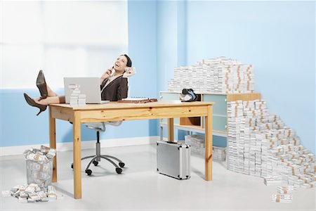 services bank - Businesswoman at Desk Stock Photo - Rights-Managed, Code: 700-01606283