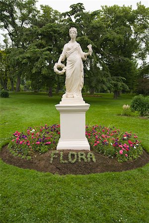 Flore Statue dans les jardins publics de Halifax, Halifax, Nouvelle-Écosse, Canada Photographie de stock - Rights-Managed, Code: 700-01614395