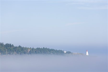 Lighthouse in Fog, Tiverton, Nova Scotia, Canada Foto de stock - Con derechos protegidos, Código: 700-01614469