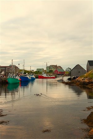 Fishing Boats in Peggy's Cove, Nova Scotia, Canada Foto de stock - Con derechos protegidos, Código: 700-01614483
