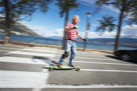 ron fehling gray haired man - Skateboarder Stock Photo - Rights-Managed, Code: 700-01632839