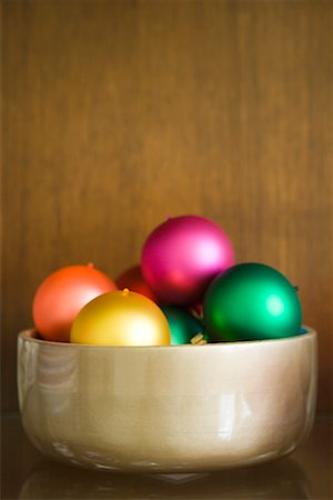 Bowl of Ornaments Stock Photo - Rights-Managed, Code: 700-01633175