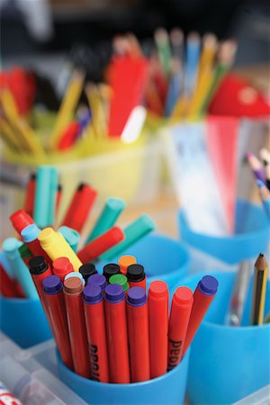 fourniture scolaire - Children's Art Supplies Foto de stock - Con derechos protegidos, Código: 700-01645227