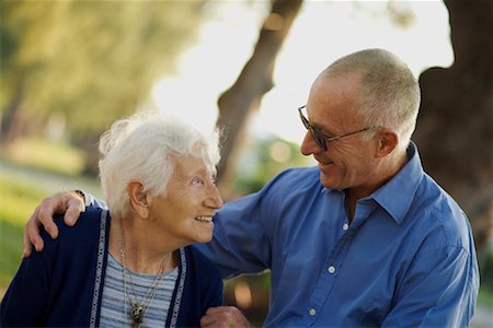 Portrait of Elderly Woman and Son Foto de stock - Con derechos protegidos, Código: 700-01646273