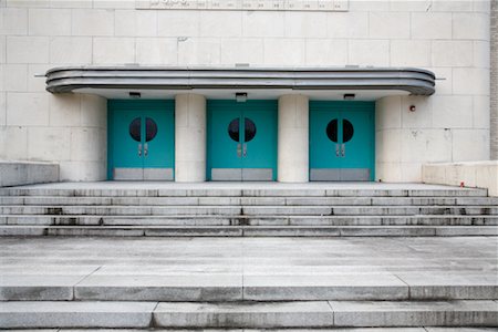 Entrée du bâtiment Photographie de stock - Rights-Managed, Code: 700-01670824