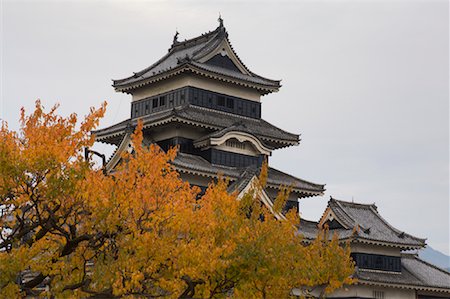 simsearch:700-01788013,k - Le château de Matsumoto, Matsumoto, Japon Photographie de stock - Rights-Managed, Code: 700-01788063