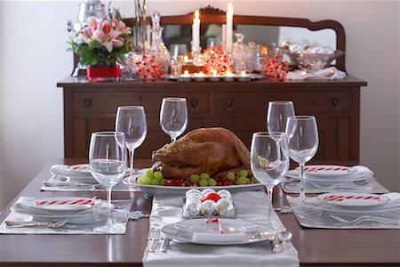 simsearch:700-03229755,k - Christmas Dinner Stock Photo - Rights-Managed, Code: 700-01788889