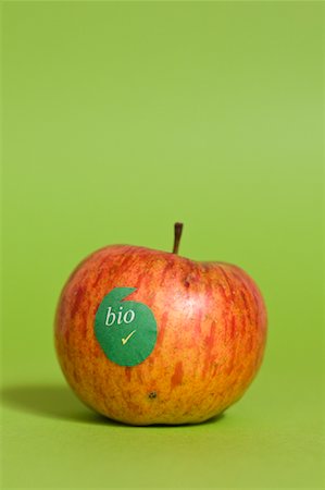 sticker - Organic Apple Stock Photo - Rights-Managed, Code: 700-01790115