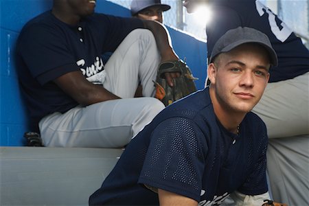 Portrait de joueurs de Baseball en pirogue Photographie de stock - Rights-Managed, Code: 700-01838420