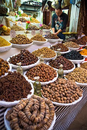 fez, morocco - Boutique avec fruits exposés, médina de Fès, Maroc Photographie de stock - Rights-Managed, Code: 700-01879910