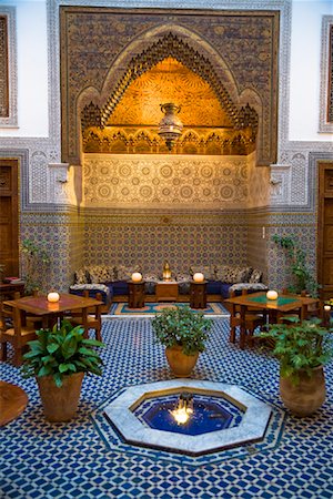 Salle à manger, le Riad Dar Roumana, Fès, Maroc Photographie de stock - Rights-Managed, Code: 700-01879952